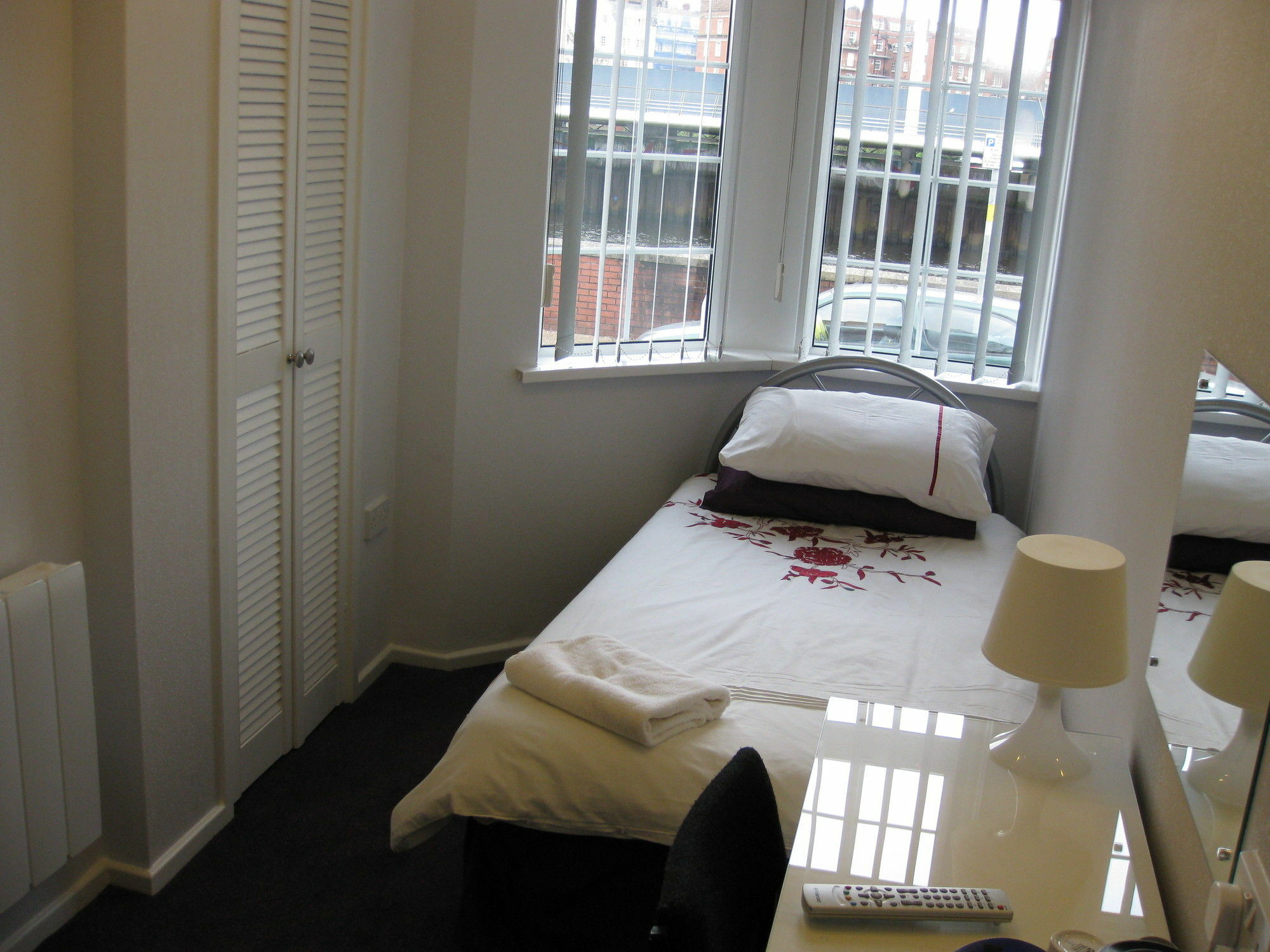 Guest house Austins Cardiff